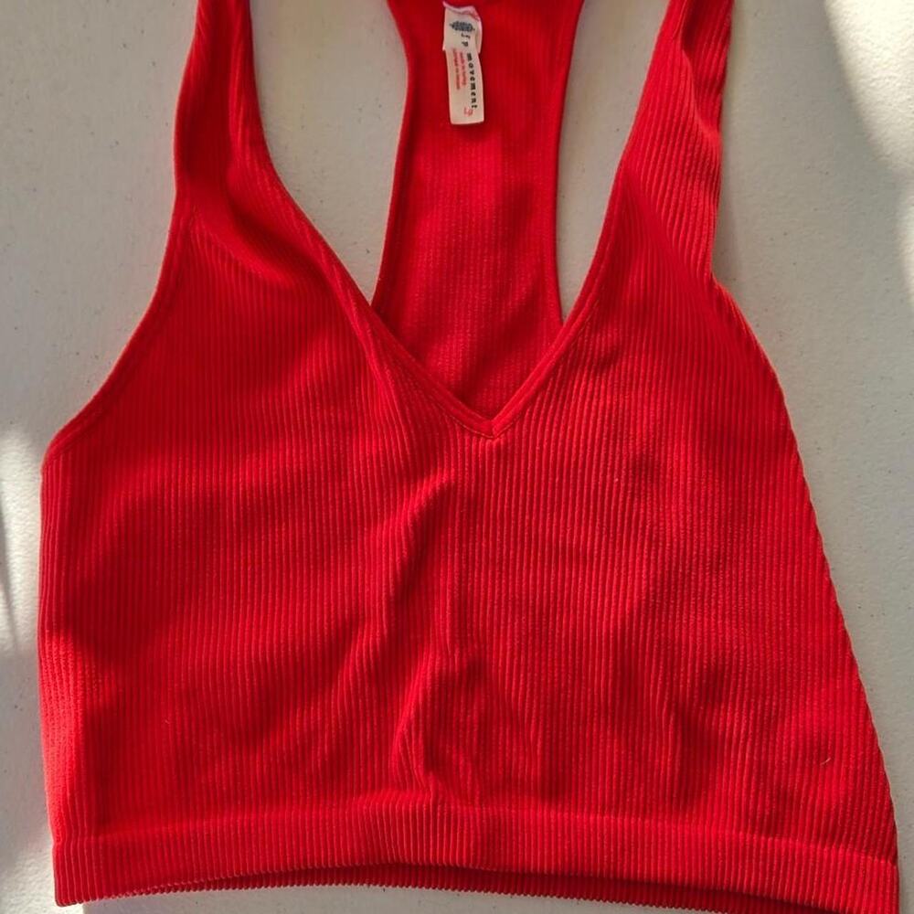 Fp movement red ribbed crop